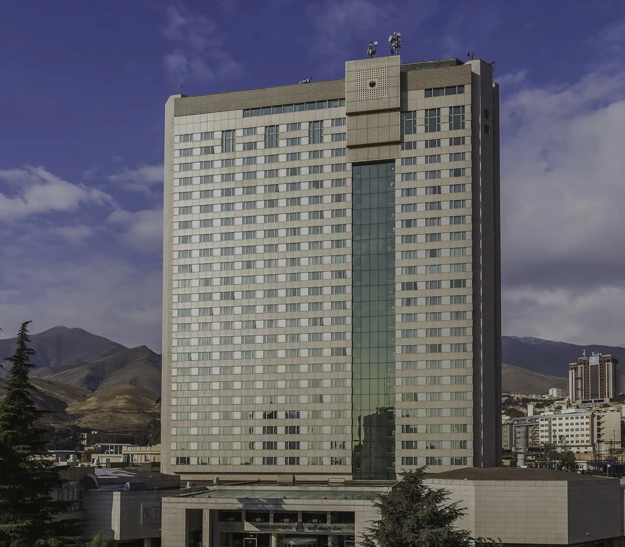 هتل پارسیان آزادی